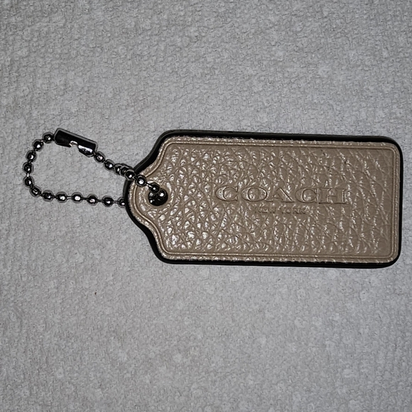 Coach Key Tag - Picture 2 of 2